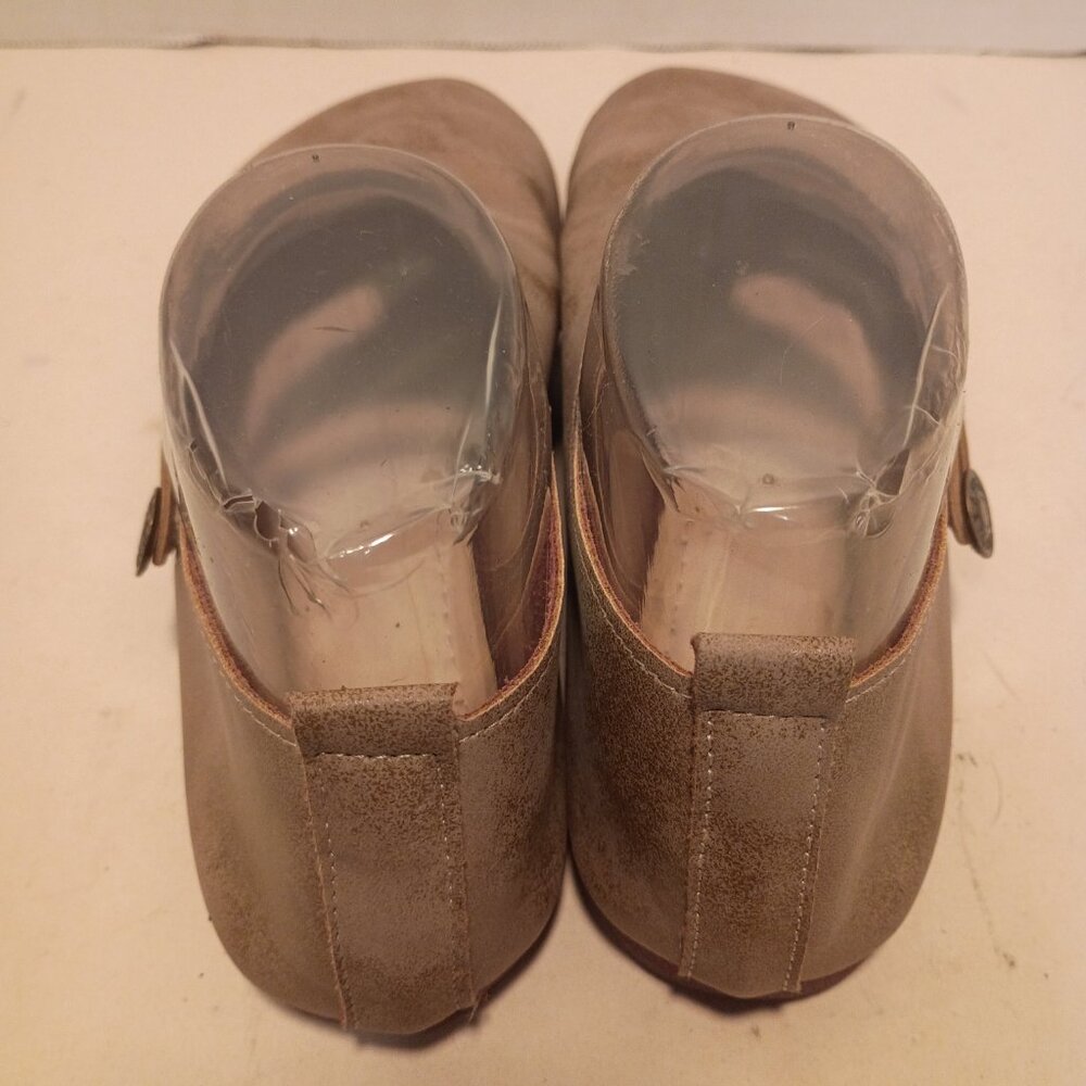 MiniInTheBox Women's Sz 8US/38EU Tan Leather Mary Jane Flats - Picture 8 of 11